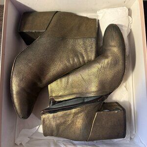 Anna F. Gold Booties - 40
